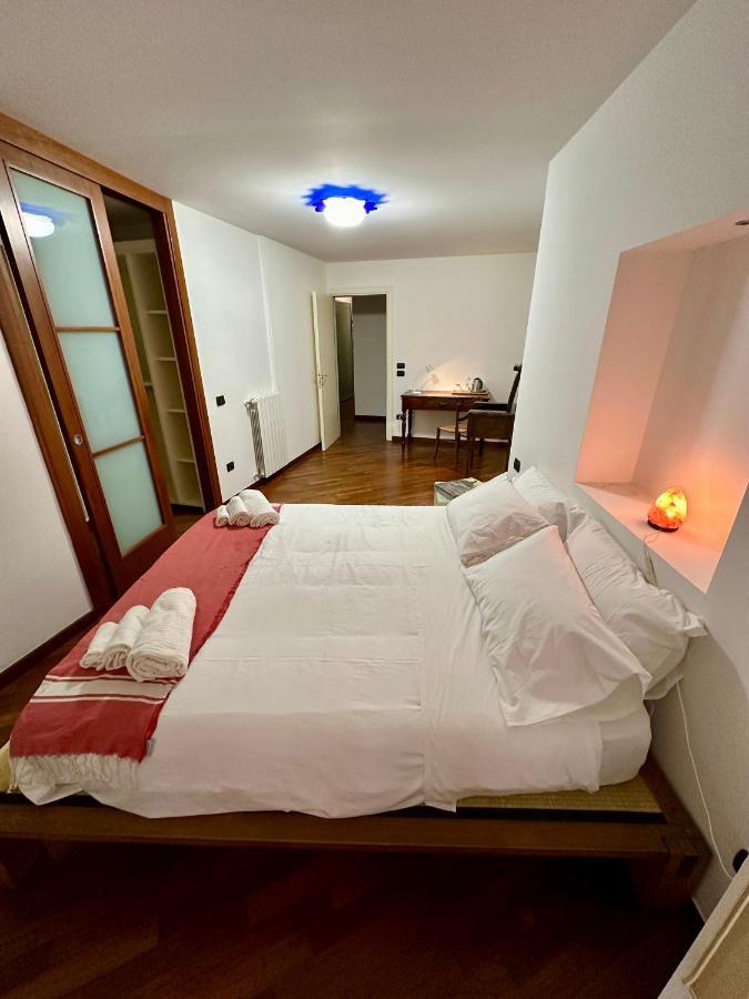 Piazza Carlo Alberto Otel Cagliari Dış mekan fotoğraf