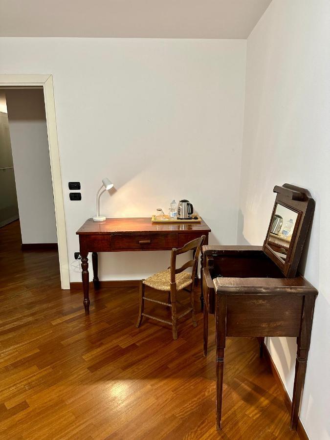 Piazza Carlo Alberto Otel Cagliari Dış mekan fotoğraf